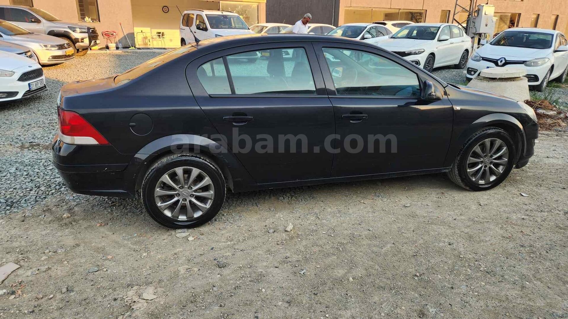 Galeriden Opel Astra 1.6 Enjoy 111.Yıl 2012 Model Hatay 146.000 km Siyah 4