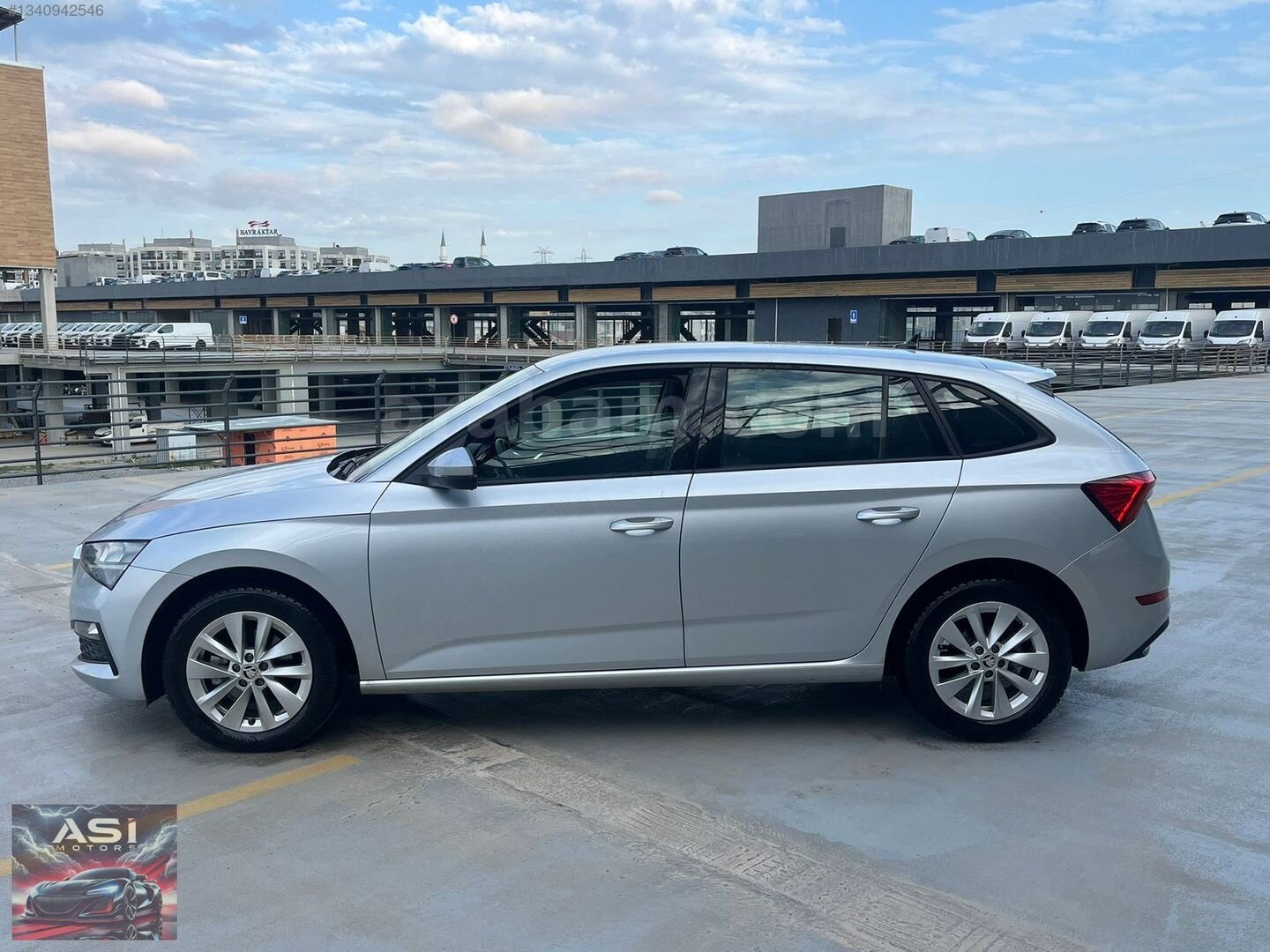 Galeriden Skoda Scala 1.0 TSI Premium 2023 Model İstanbul 93.000 km Gri 6