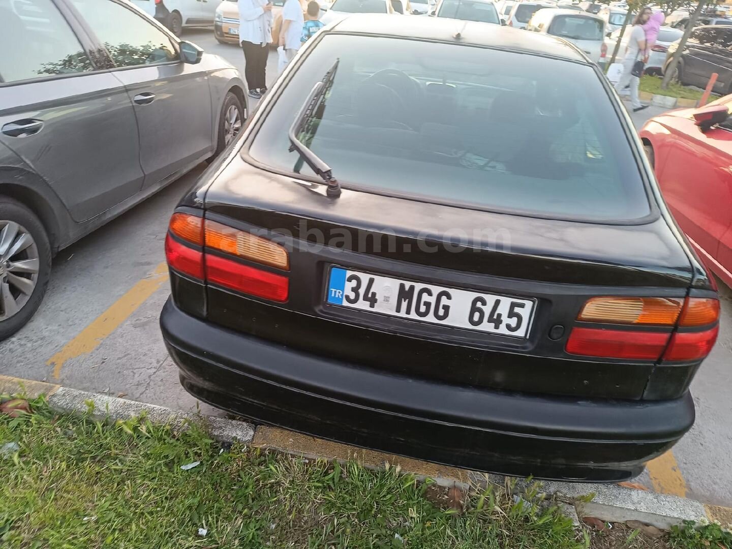 Sahibinden Renault Laguna 1.8 RXE 1999 Model İstanbul 291.500 km Siyah 4