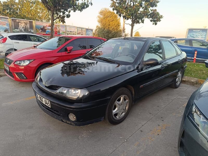 Sahibinden Renault Laguna 1.8 RXE 1999 Model İstanbul 291.500 km Siyah