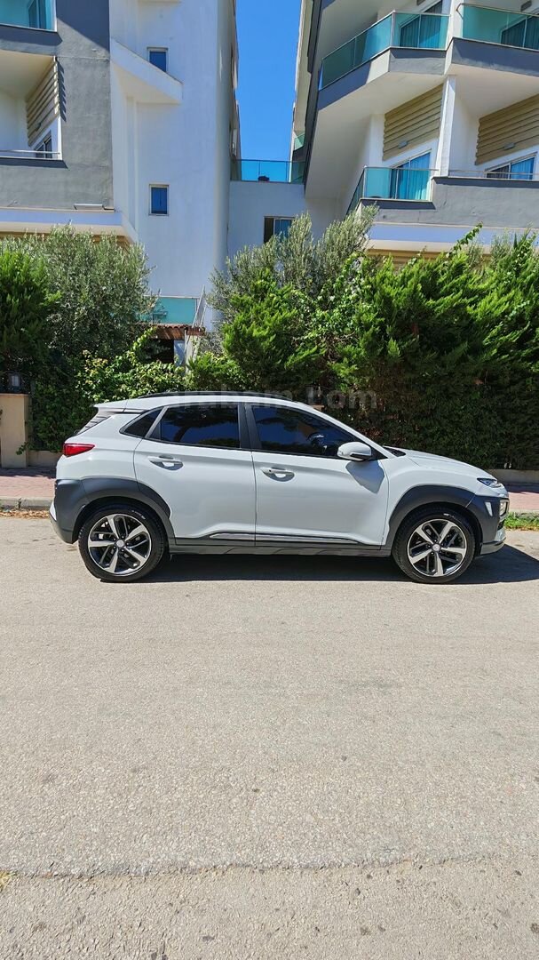 2WD Hyundai Kona 1.6 T-GDI Elite Smart 2020 Model Antalya 63500 km Beyaz 3