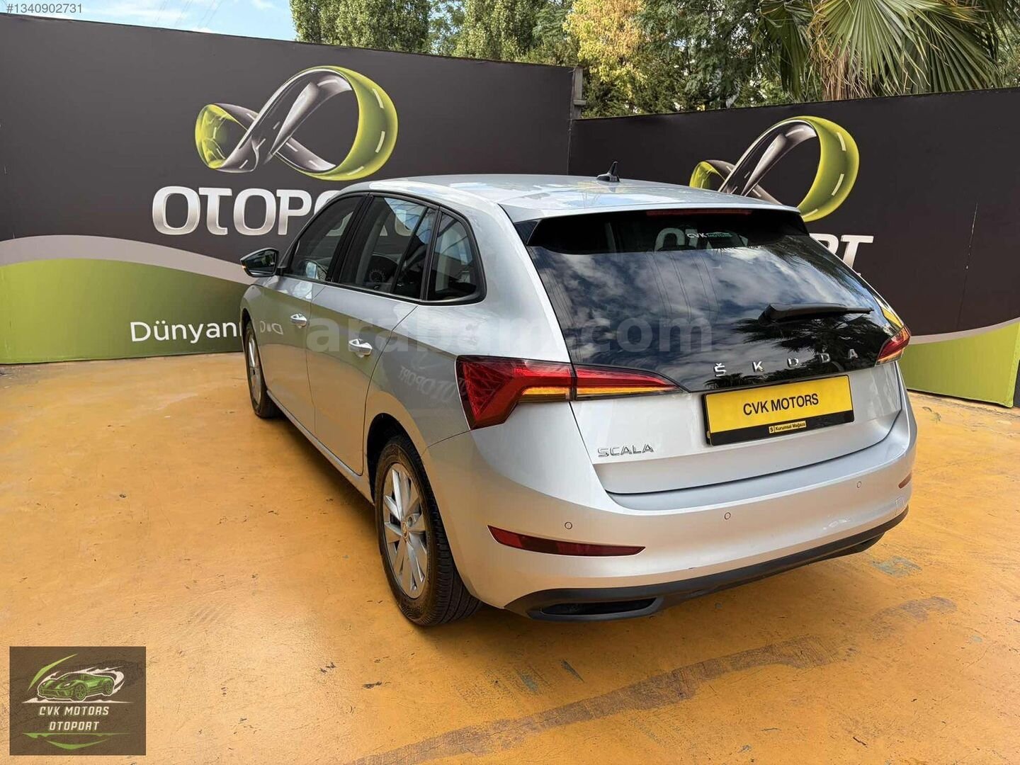 Galeriden Skoda Scala 1.0 TSI Premium 2023 Model İstanbul 169.000 km Gri 4