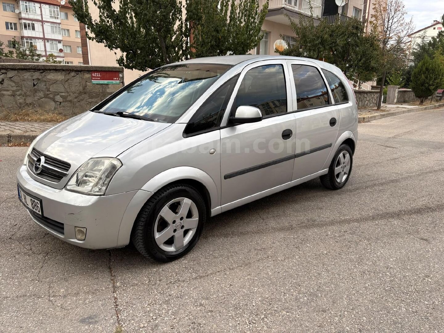 Galeriden Opel Meriva 1.6 Enjoy 2004 Model Isparta 214.000 km Gri (Gümüş) 2