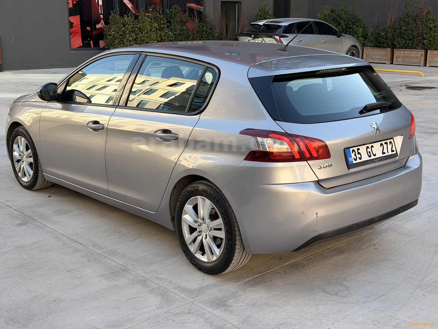 Galeriden Peugeot 308 1.2 VTi Active 2014 Model Ankara 180.000 km Gri 7