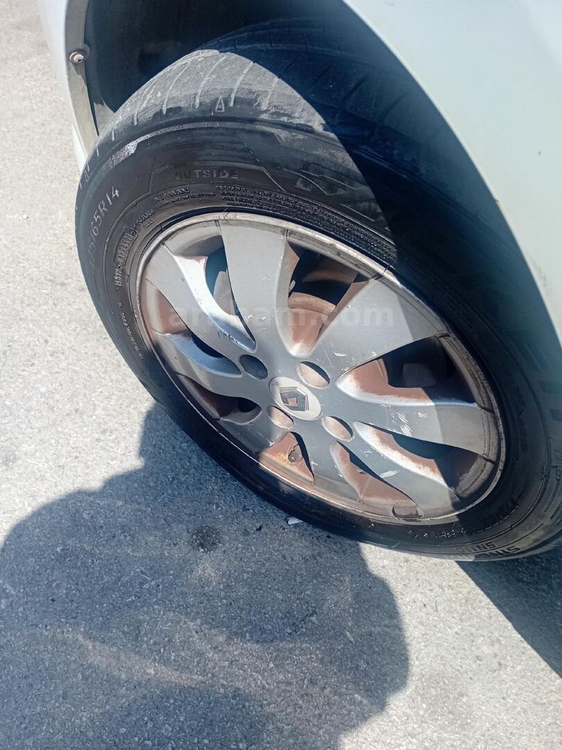 Sahibinden Renault Symbol 1.2 Authentique Edition 2012 Model Antalya 208.350 km Beyaz 3