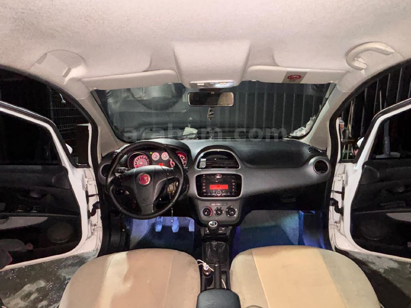 Sahibinden Fiat Linea 1.3 Multijet Easy 2013 Model İstanbul 191.000 km Beyaz 7
