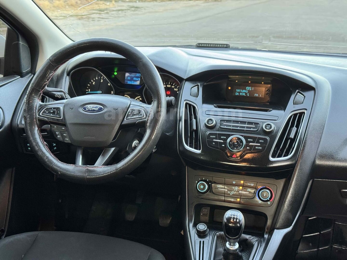 Sahibinden Ford Focus 1.6 TDCi Trend X 2016 Model Ağrı 255.000 km Beyaz 7