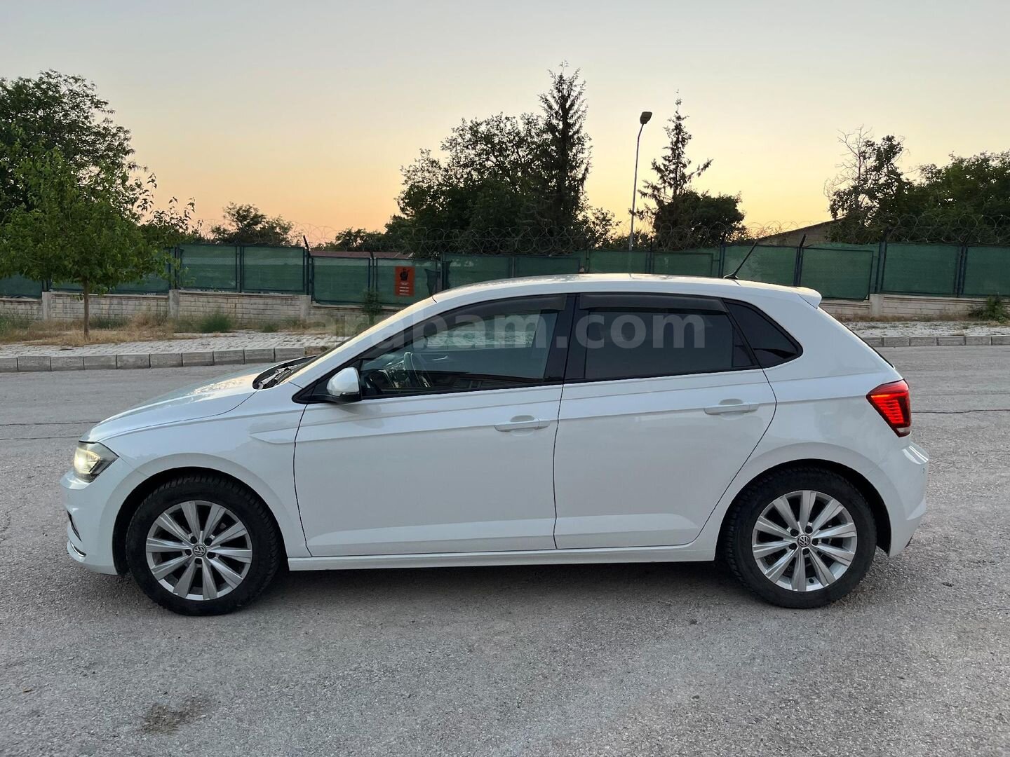 Sahibinden Volkswagen Polo 1.0 TSi Highline 2017 Model 3