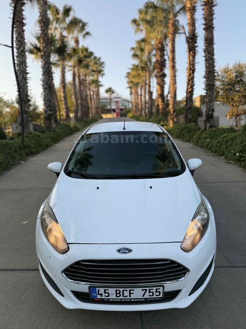 Galeriden Ford Fiesta 1.5 TDCi Trend X 2015 Model Manisa 191.250 km Beyaz 4