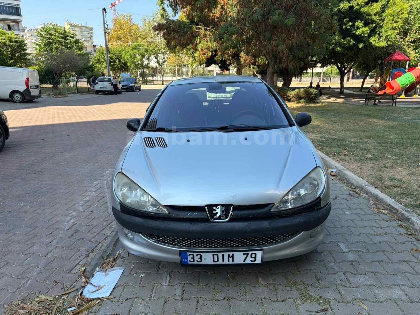 Sahibinden Peugeot 206 1.4 HDi X-Design 2004 Model Mersin 305.000 km Gri (Gümüş) 3