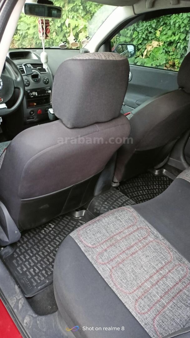 Sahibinden Renault Megane 1.6 Dynamique 2005 Model İstanbul 156.000 km Kırmızı 7
