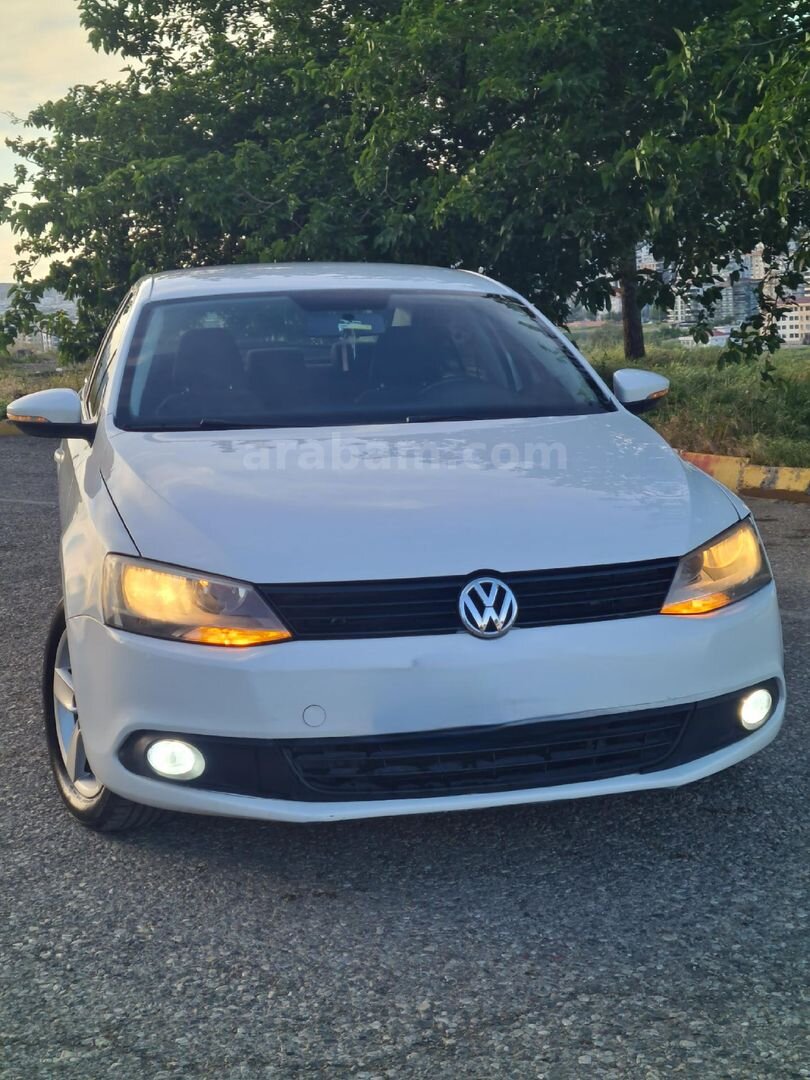 Sahibinden Volkswagen Jetta 1.4 TSi Trendline 2012 Model Şanlıurfa 180.000 km Beyaz 1
