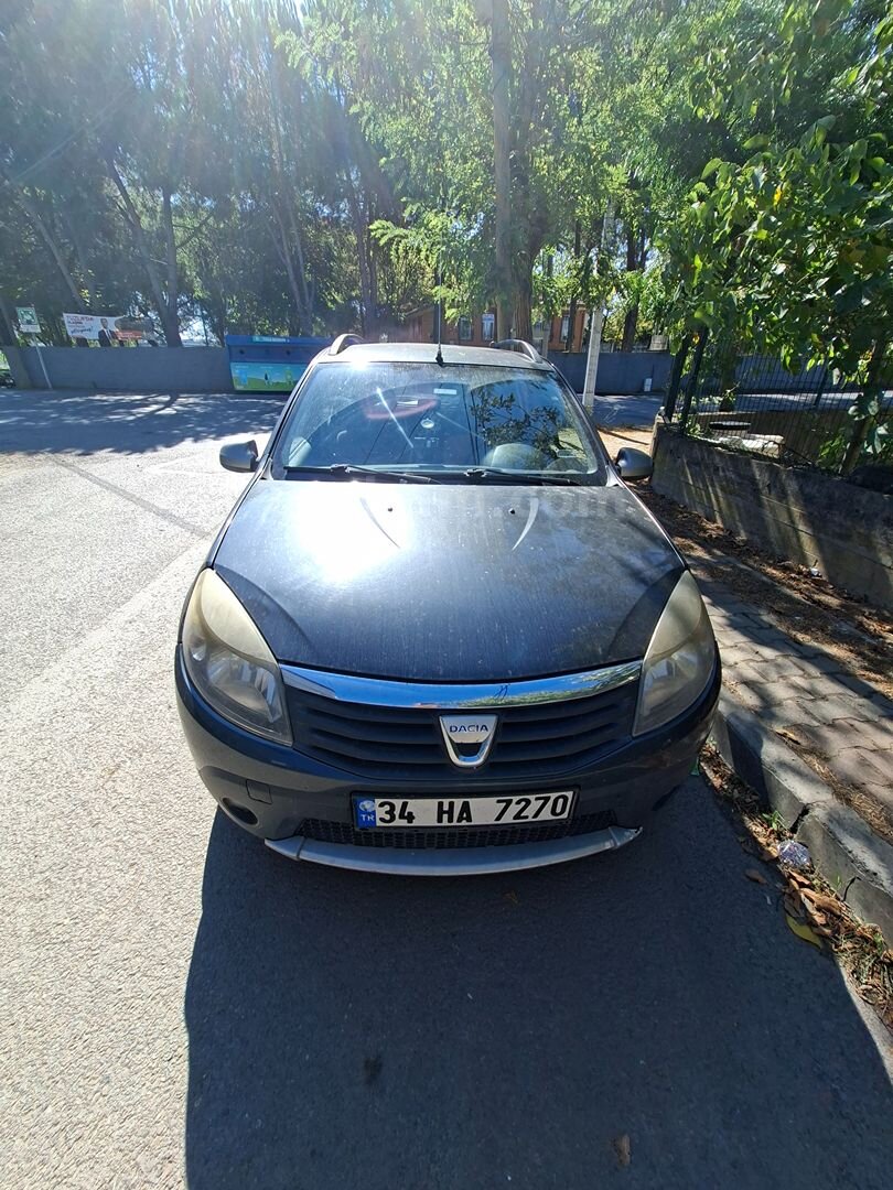 Sahibinden Dacia Sandero 1.5 dCi Stepway 2011 Model İstanbul 167.000 km Füme 3