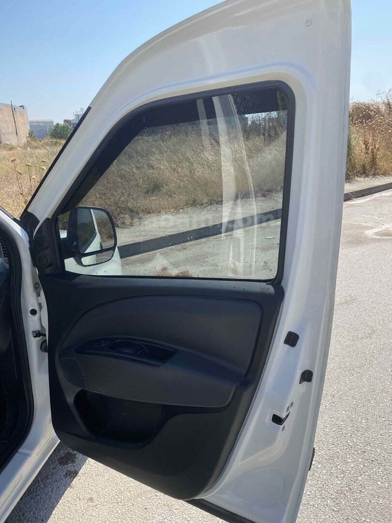 Sahibinden Fiat Doblo Cargo 1.3 Multijet 2014 Model 293.000 km Beyaz 7