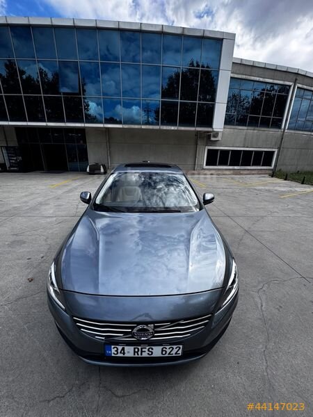 Galeriden Volvo S60 1.5 T3 Advance 2017 Model İstanbul 240.320 km Gri