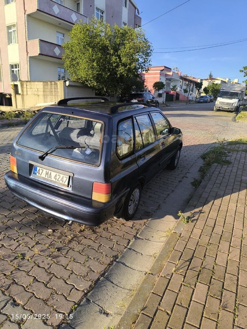 Sahibinden Kia Pride 1.3 DLX 2000 Model İstanbul 183.000 km Mavi 4