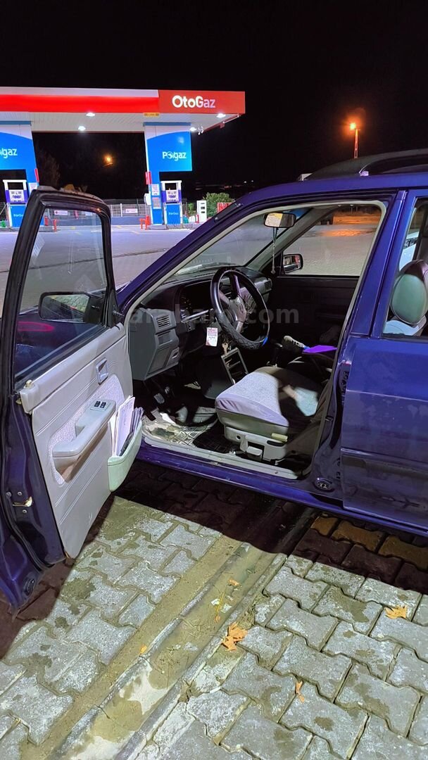 Sahibinden Kia Pride 1.3 DLX 2000 Model İstanbul 183.000 km Mavi 7
