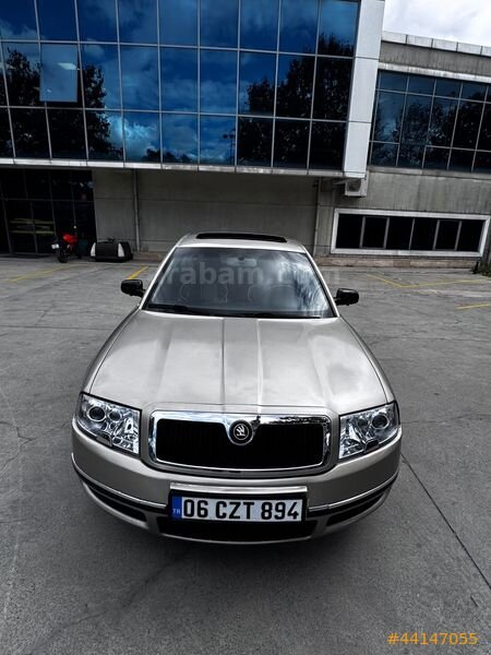 Galeriden Skoda SuperB 2.5 TDI Elegance 2003 Model İstanbul 394.500 km Bej