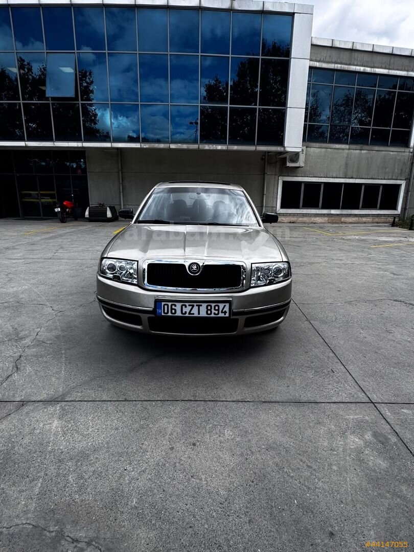 Galeriden Skoda SuperB 2.5 TDI Elegance 2003 Model İstanbul 394.500 km Bej 2