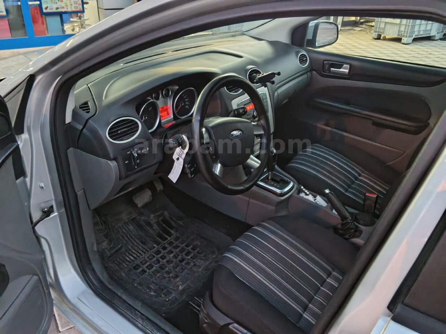 Sahibinden Ford Focus 1.6 Comfort 2010 Model Ankara 264.400 km Gri 5