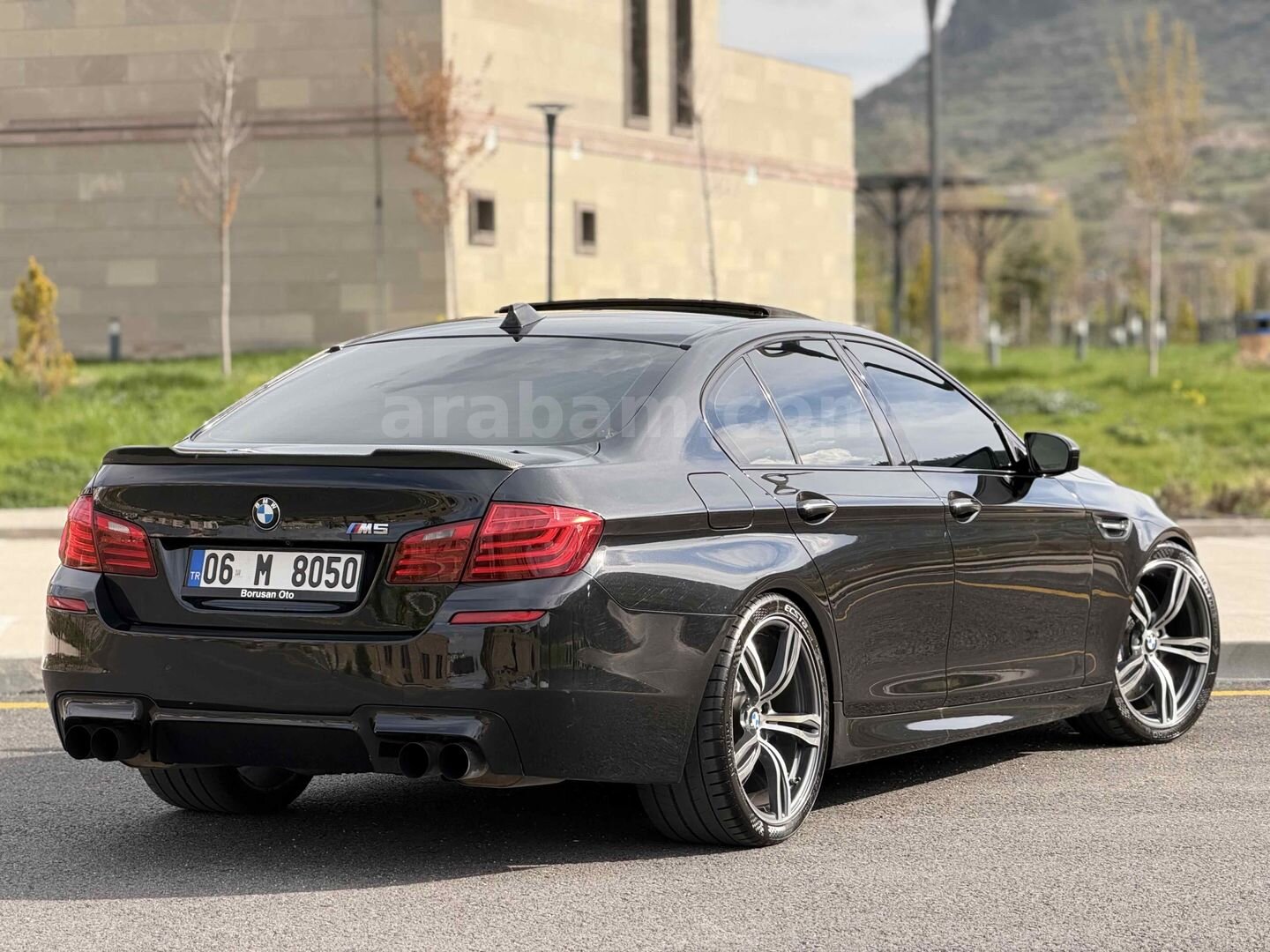 Sahibinden BMW M Serisi M5 2013 Model Nevşehir 142.000 km Siyah 4