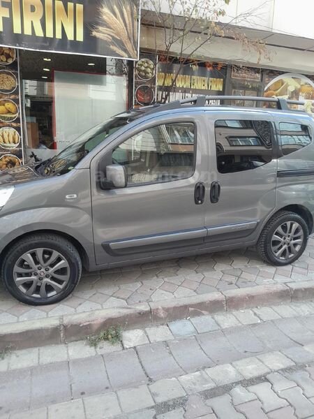 Sahibinden Fiat Fiorino Combi 1.3 Multijet Premio 2022 Model