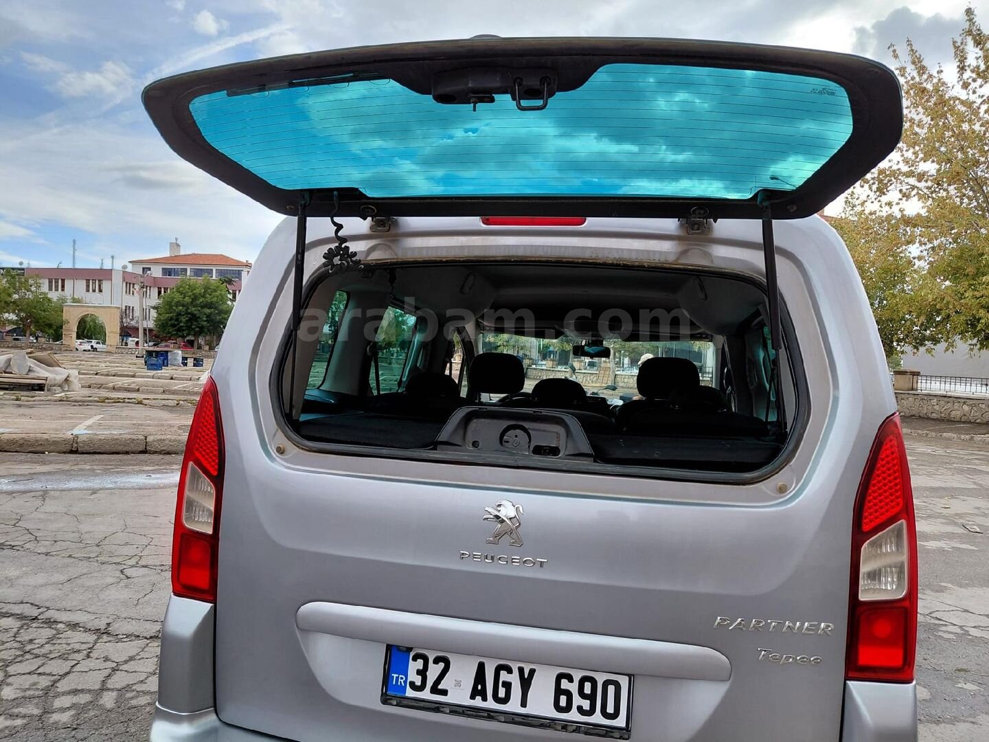 Sahibinden Peugeot Partner 1.6 HDI Allure 2017 Model Isparta 7