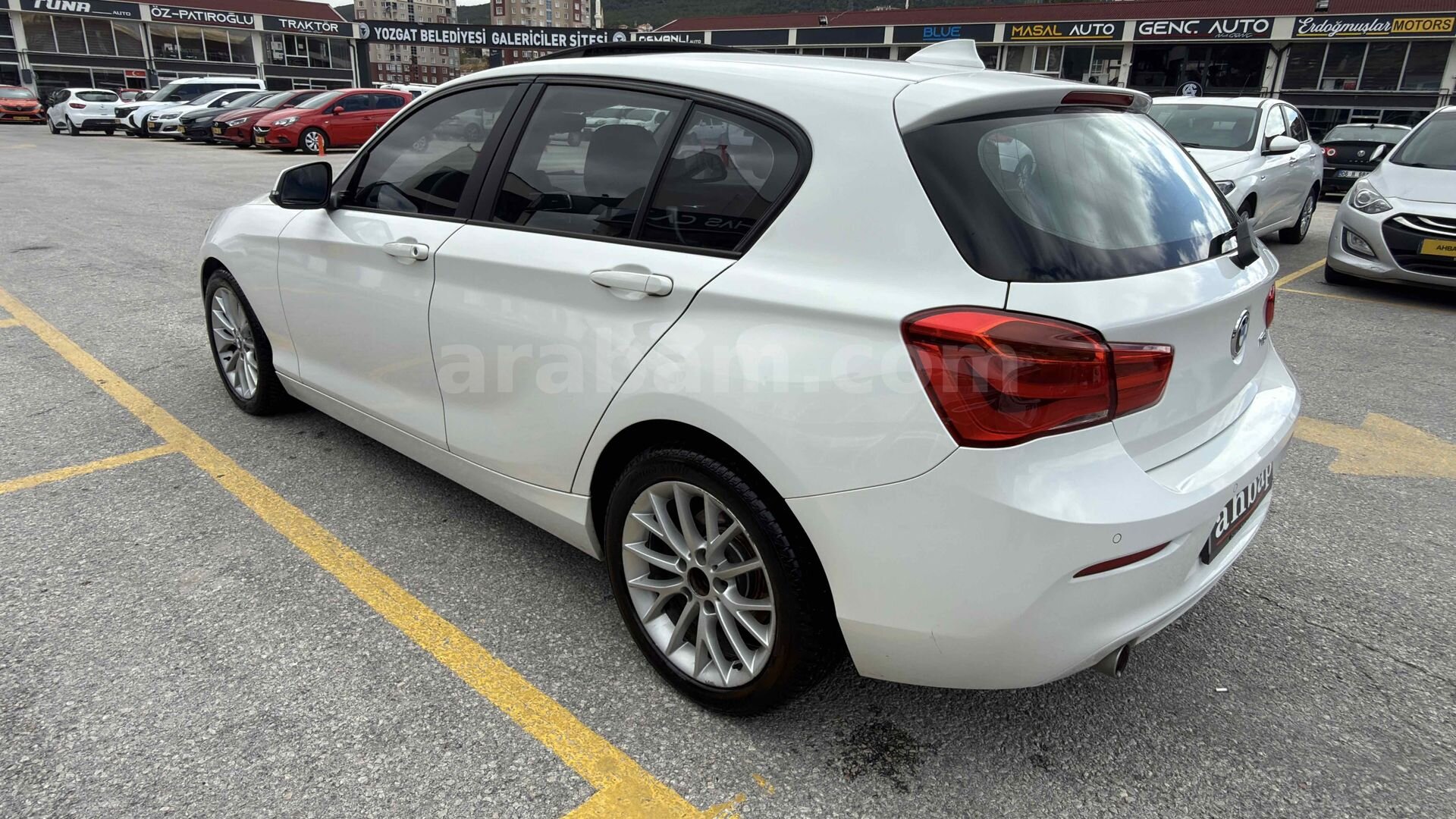 Galeriden BMW 1 Serisi 116d Joy Plus 2016 Model Yozgat 133.000 km Beyaz 7