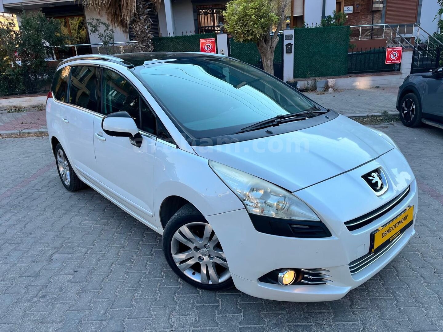 ACİL689950TL2010PEUGEOT 5008 1.6HDİ 7KOLTK PANORAMC CAM 239000KM 2