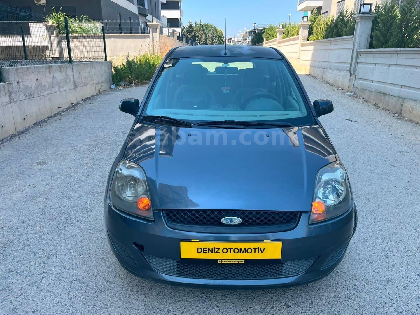Galeriden Ford Fiesta 1.4 TDCi Comfort 2006 Model İzmir 189.000 km Füme 3