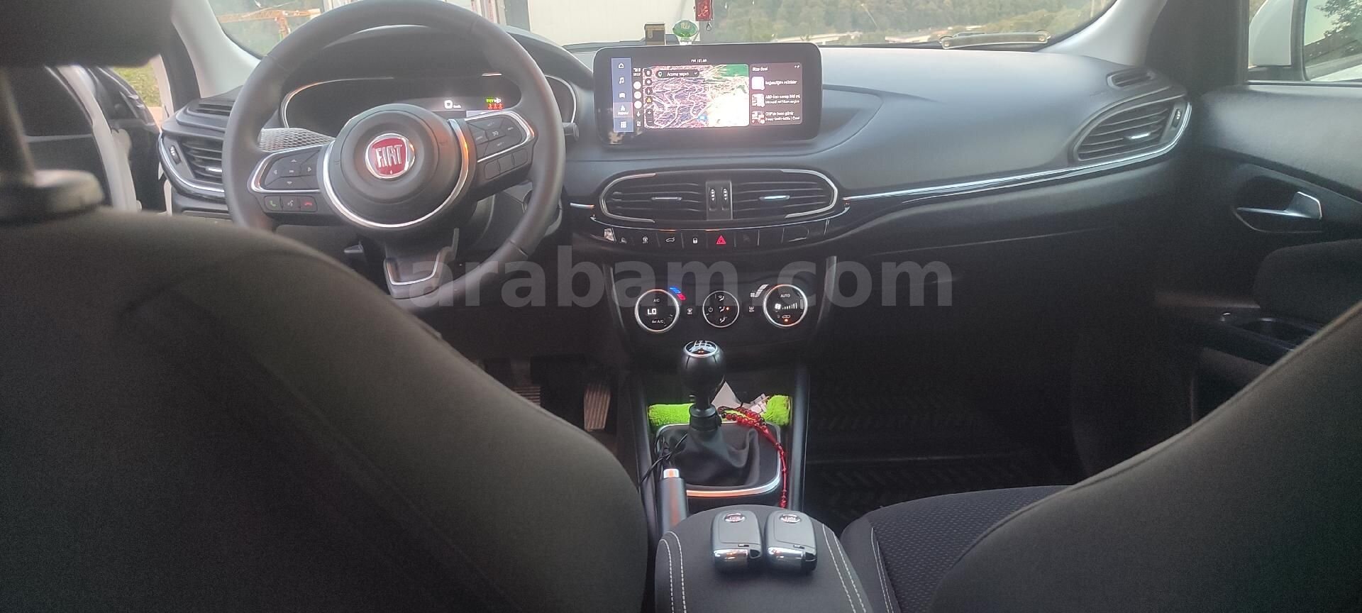 Sahibinden Fiat Egea 1.4 Fire Lounge 2021 Model İstanbul 28.000 km Beyaz 5