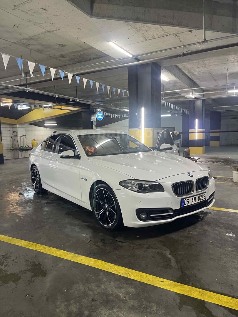 Sahibinden BMW 5 Serisi 520i Standart 2014 Model Ankara 210.000 km Beyaz 1