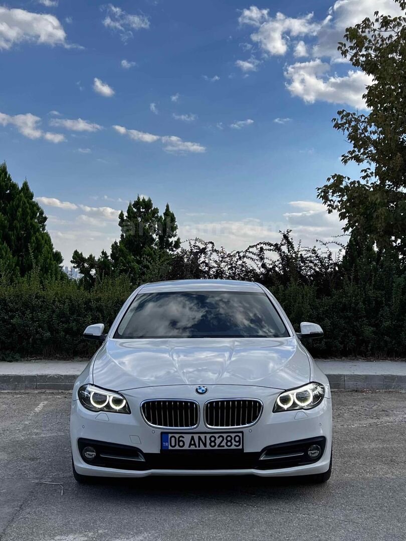Sahibinden BMW 5 Serisi 520i Standart 2014 Model Ankara 210.000 km Beyaz 4