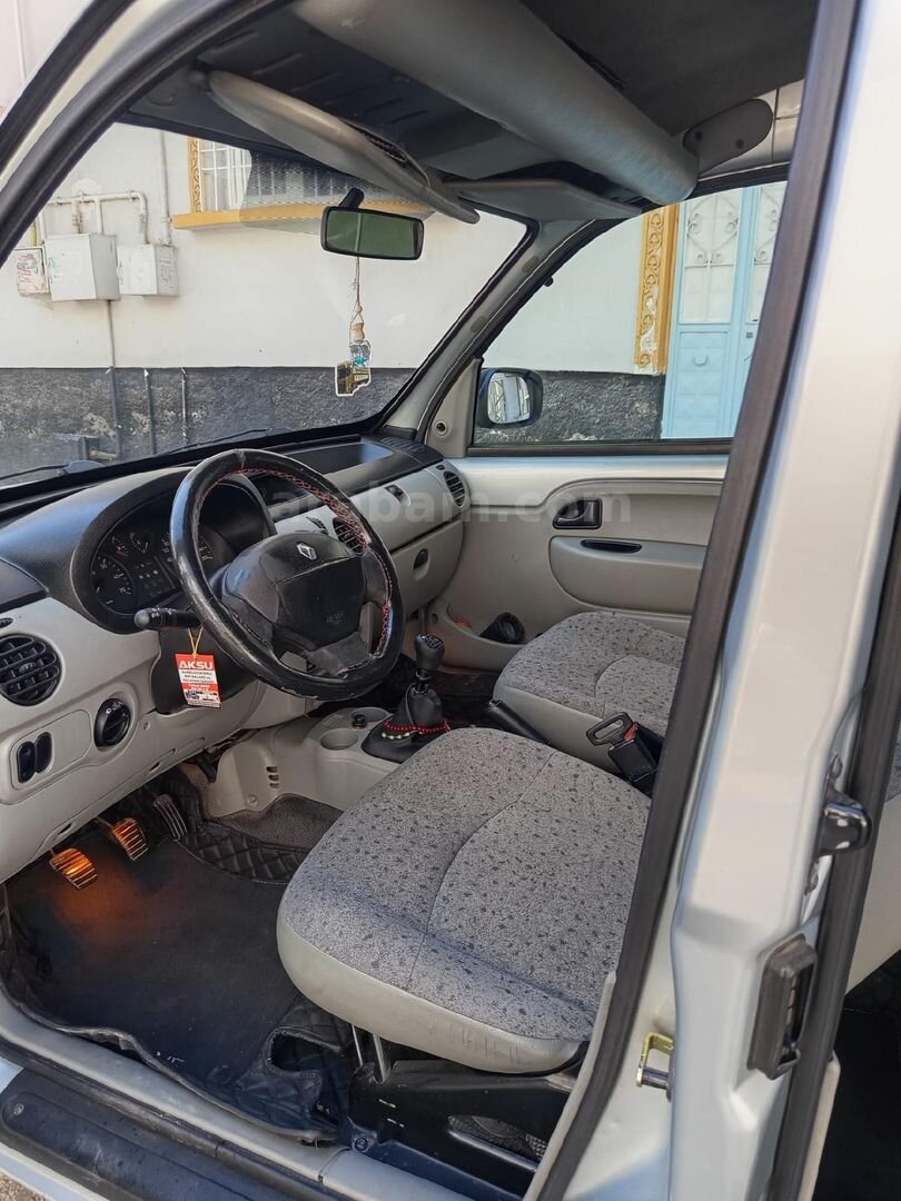 Sahibinden Renault Kangoo 1.5 dCi Expression 2005 Model 7