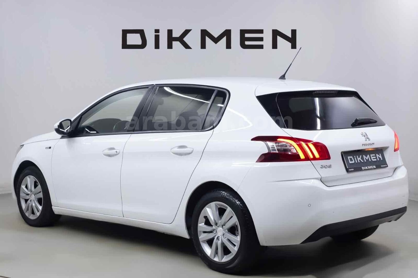 Galeriden Peugeot 308 1.6 BlueHdi Style 2016 Model İstanbul 178.000 km Beyaz 4