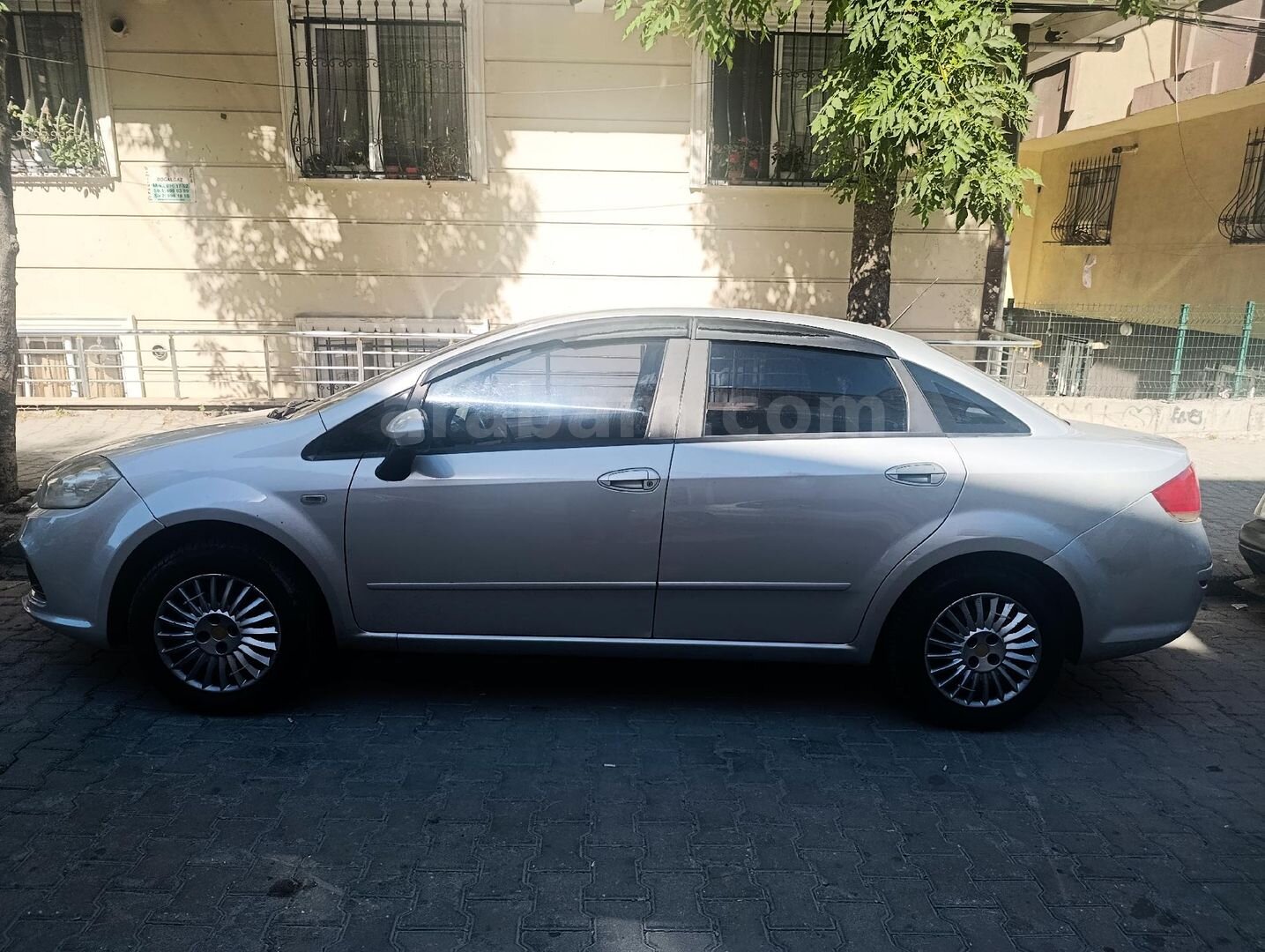 Sahibinden Fiat Linea 1.3 Multijet Pop 2014 Model İstanbul 209.000 km Gri (Gümüş) 2
