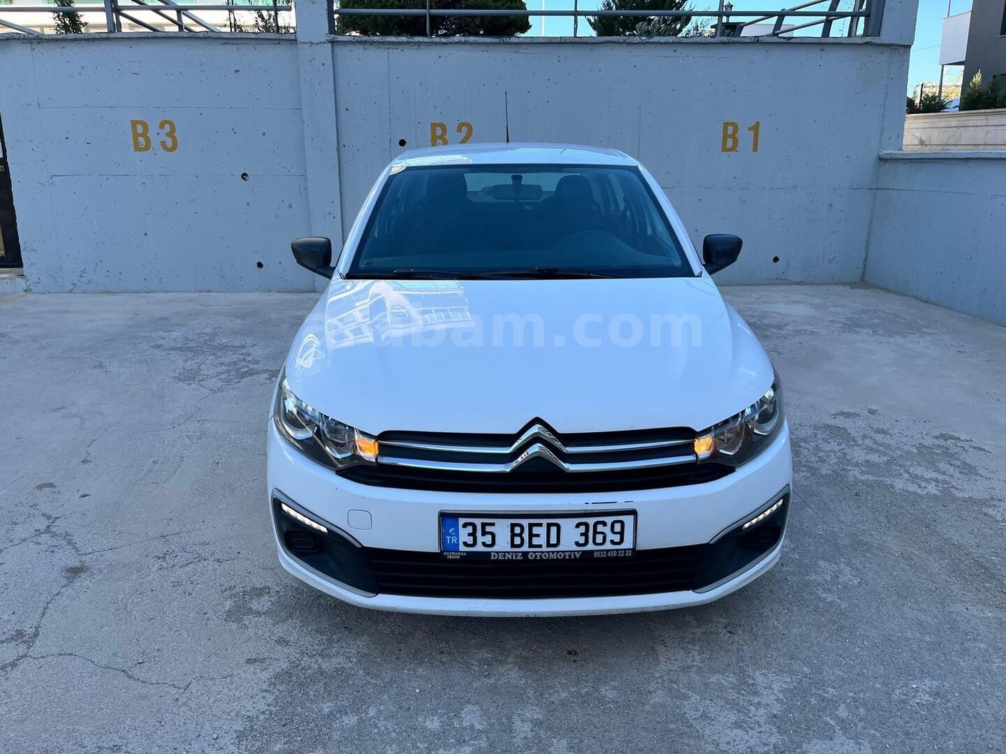 Galeriden Citroen C-Elysée 1.6 HDi Confort 2017 Model İzmir 269.000 km Beyaz 3
