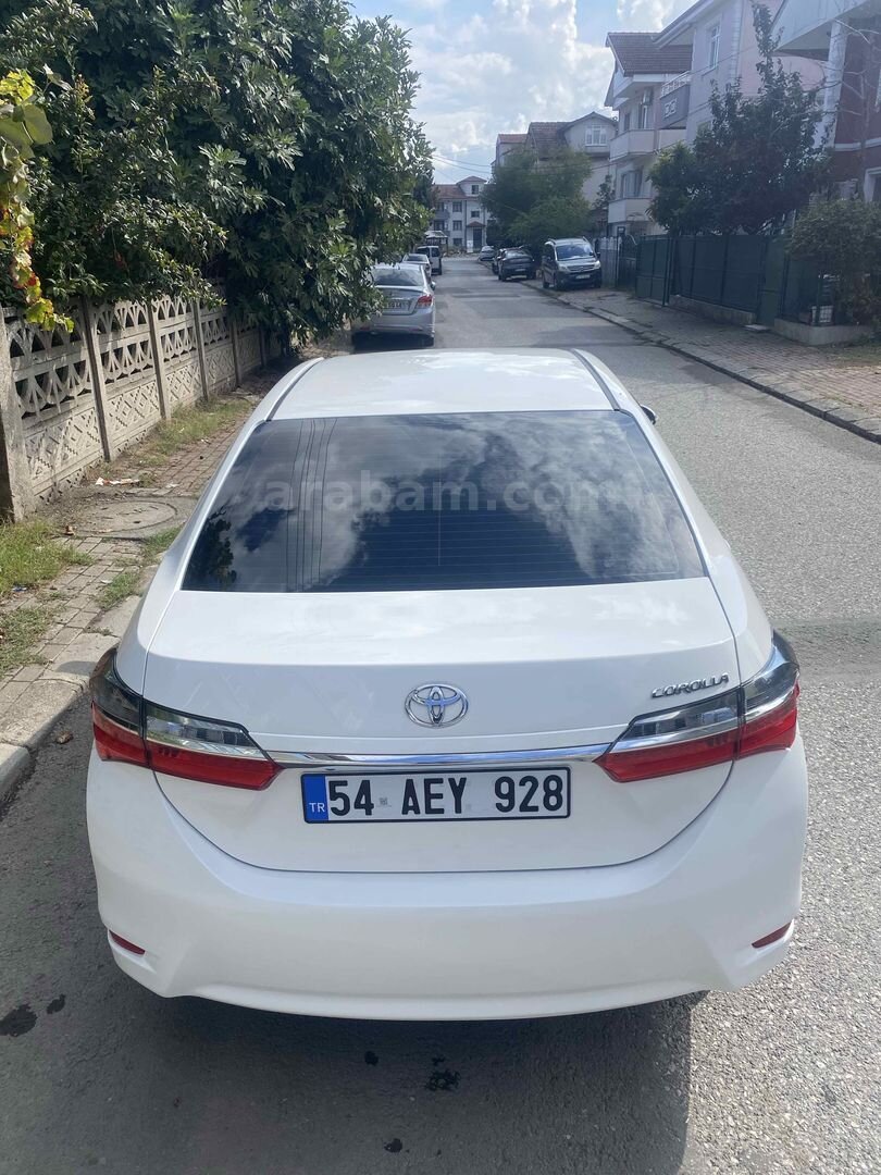 Sahibinden Toyota Corolla 1.6 Touch 2017 Model Sakarya 162.000 km Beyaz 6