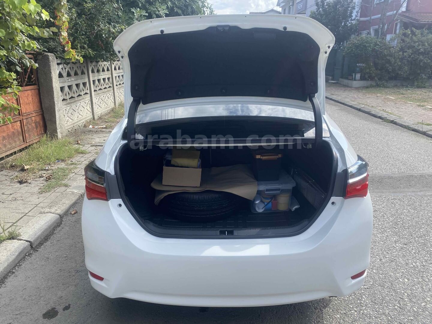 Sahibinden Toyota Corolla 1.6 Touch 2017 Model Sakarya 162.000 km Beyaz 7
