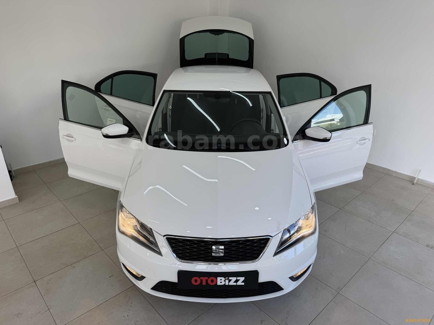 Galeriden Seat Toledo 1.4 TSI Style 2017 Model İstanbul 163.000 km Beyaz 1