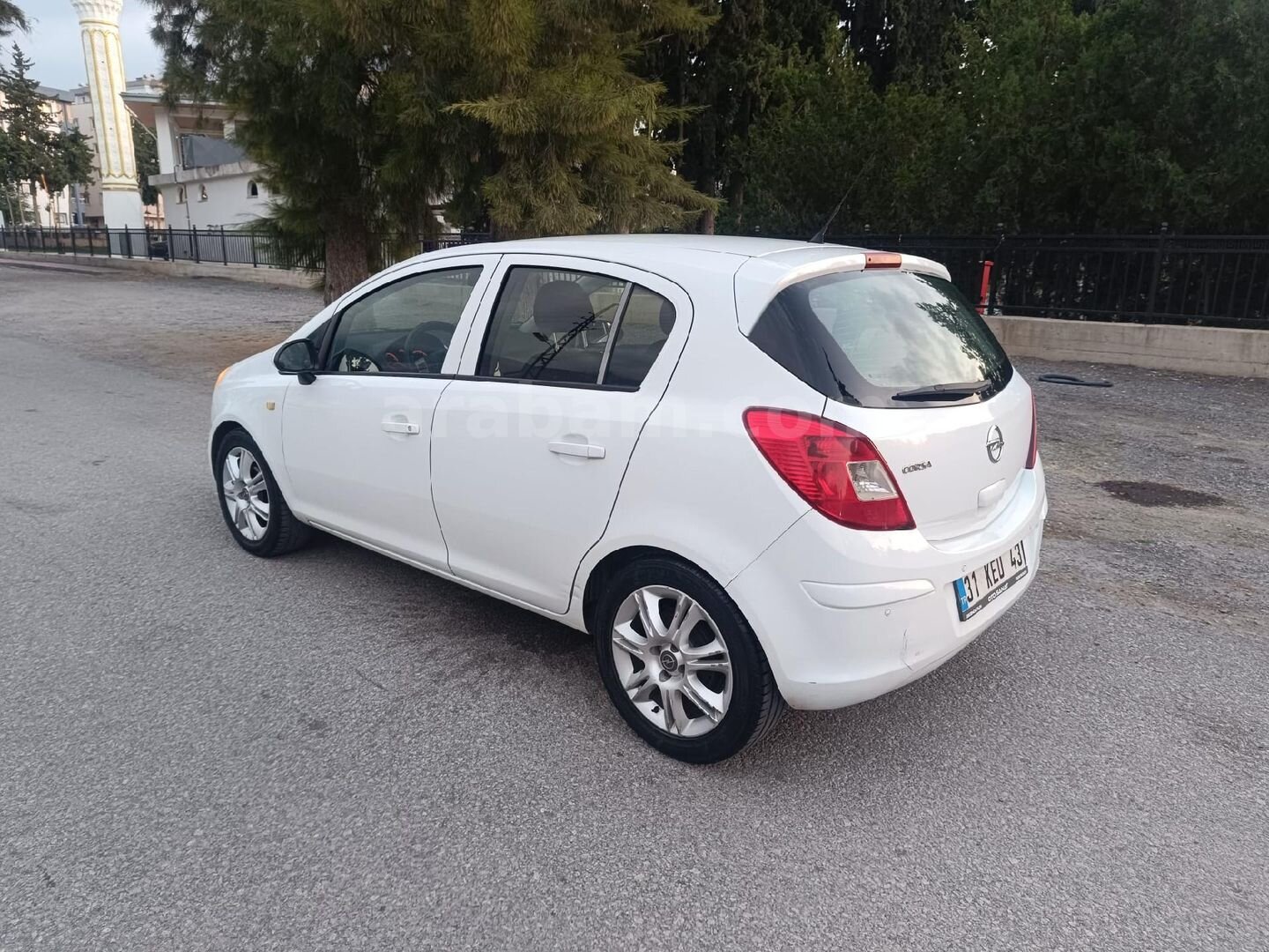 Sahibinden Opel Corsa 1.2 Twinport Essentia 2012 Model Hatay 157.000 km Beyaz 5