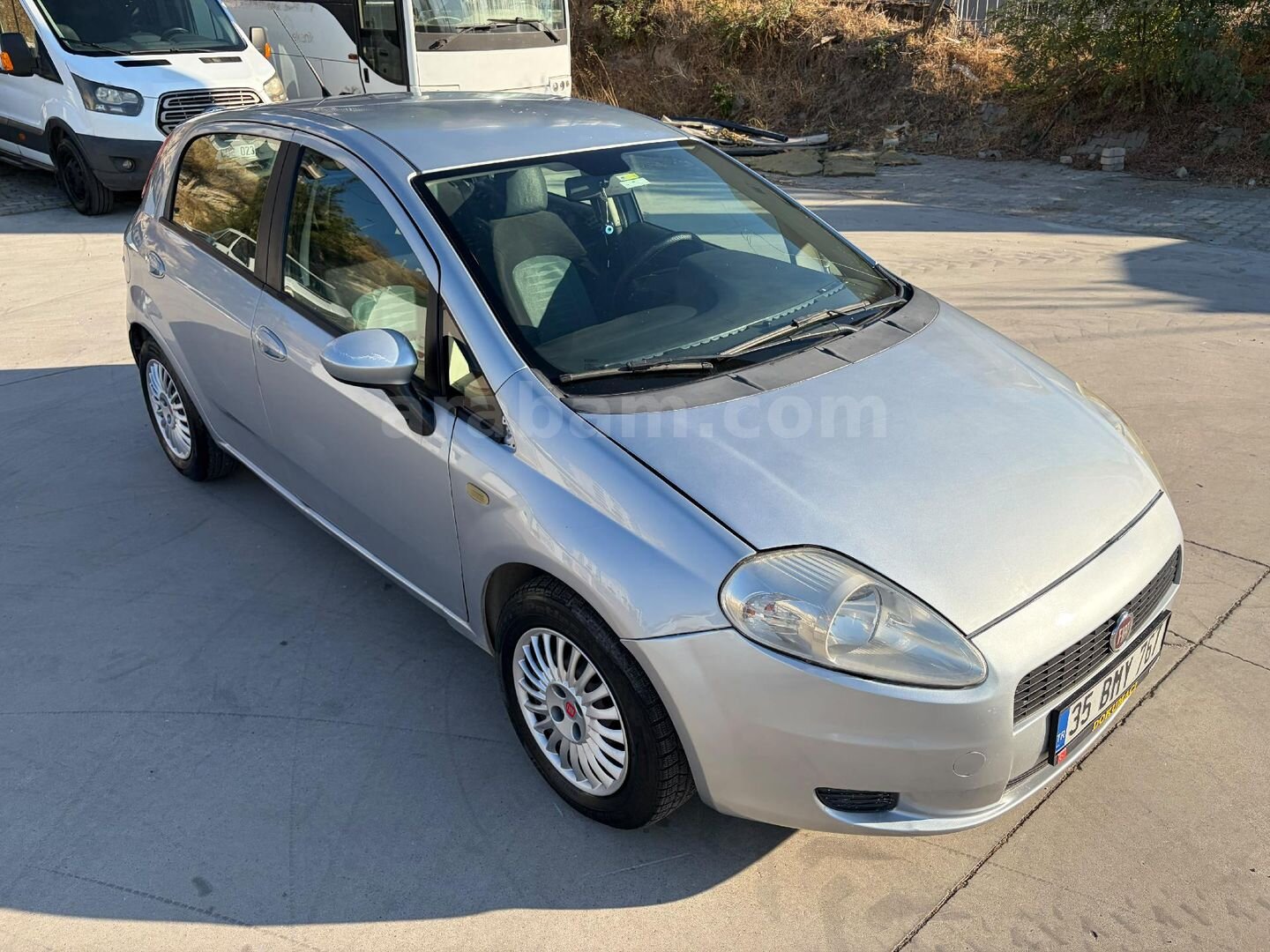 Galeriden Fiat Punto Grande 1.3 Multijet Dynamic 2009 Model İzmir 300.000 km Gri (Gümüş) 7