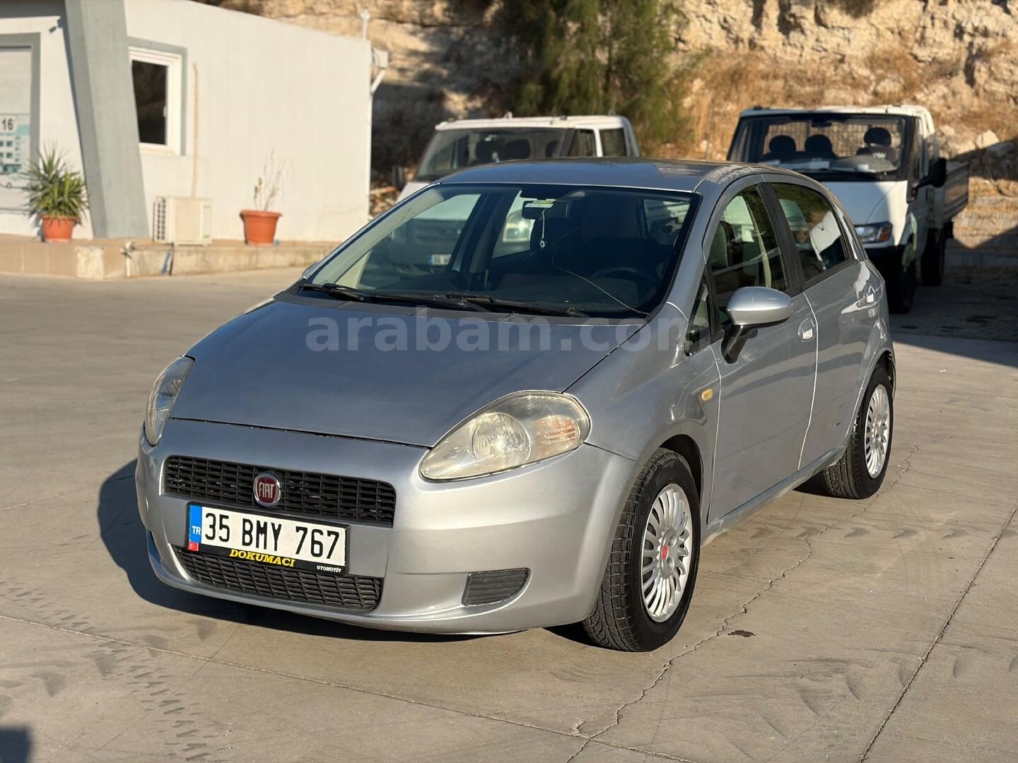 Galeriden Fiat Punto Grande 1.3 Multijet Dynamic 2009 Model İzmir 300.000 km Gri (Gümüş) 4