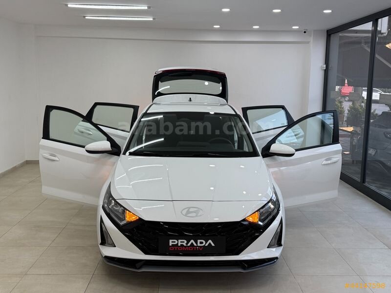 Galeriden Hyundai i20 1.0 T-GDI Jump 2025 Model Kocaeli 12.000 km Beyaz 1