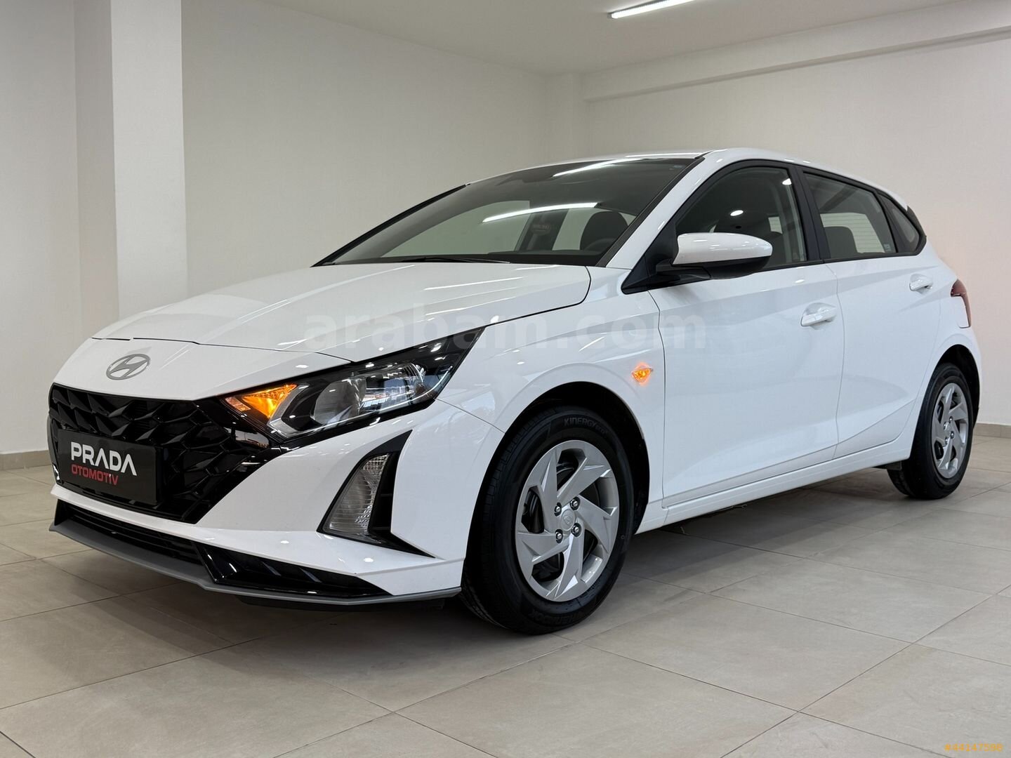 Galeriden Hyundai i20 1.0 T-GDI Jump 2025 Model Kocaeli 12.000 km Beyaz 3