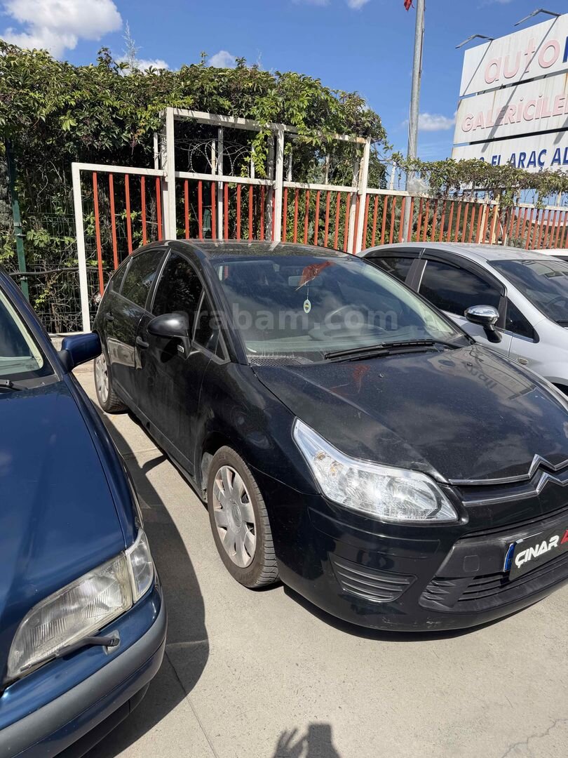 Sahibinden Citroen C4 1.4 SX 2009 Model İstanbul 225.100 km Siyah 3