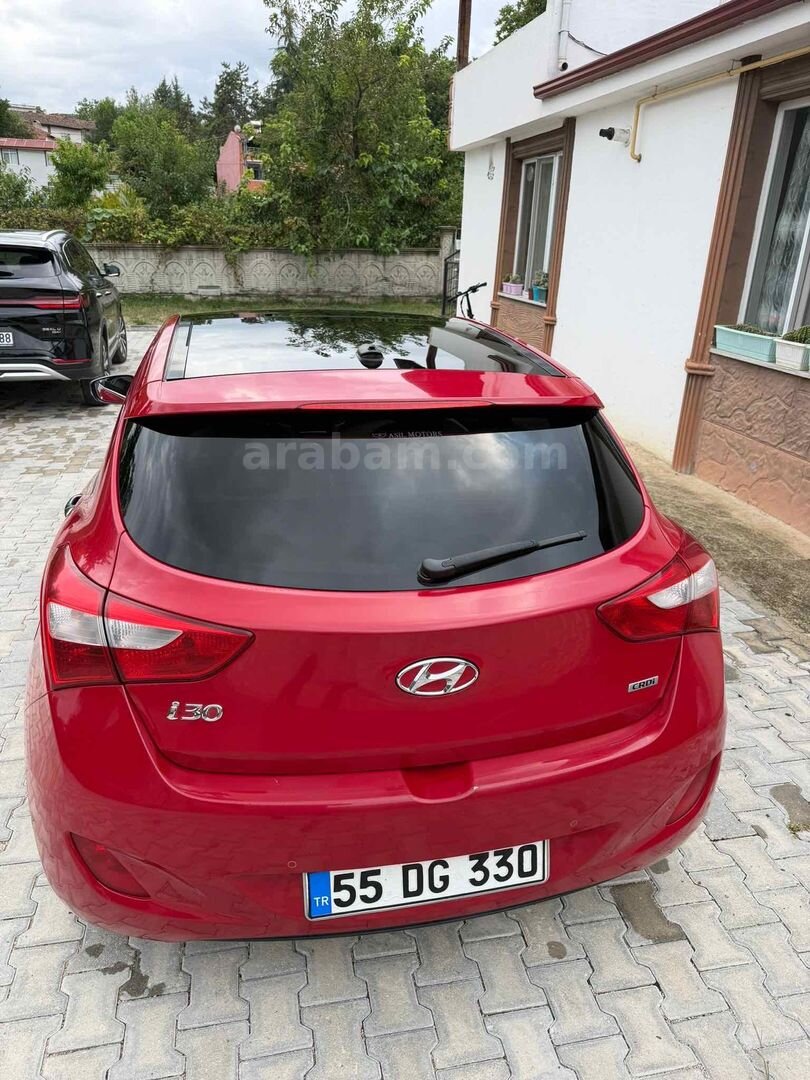 Sahibinden Hyundai i30 1.6 CRDi Elite 2014 Model 5