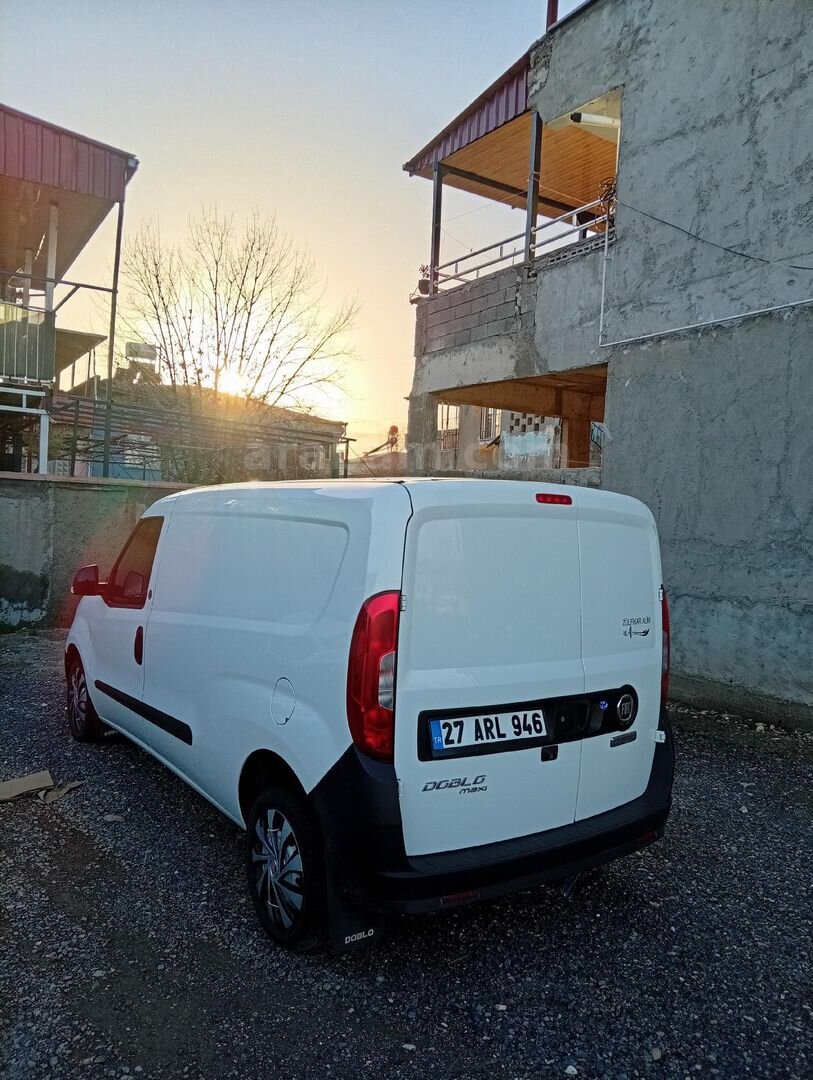 Sahibinden Fiat Doblo Cargo 1.6 Multijet Maxi XL Plus 2023 Model 4
