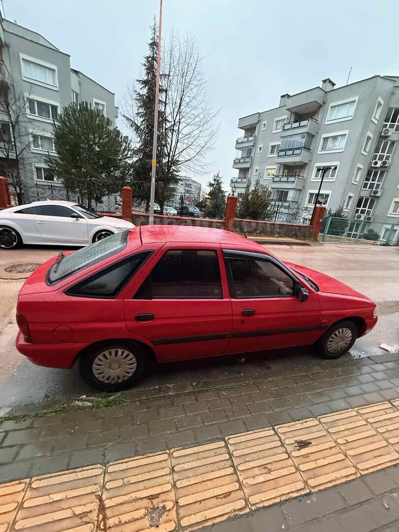 Sahibinden Ford Escort 1.6 CL 1997 Model 5