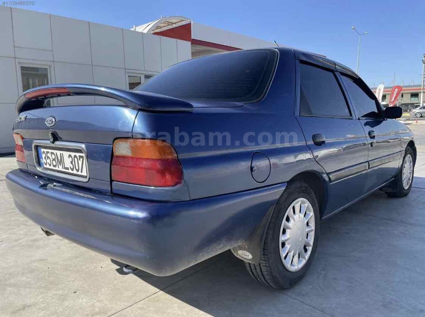 Sahibinden Ford Escort 1.6 CLX 1997 Model 280.000 km Lacivert 2